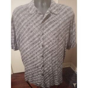 Perry Ellis Mens XL 100% Silk Short Sleeve Button Shirt Gray Black Geometric